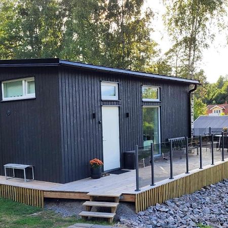 Cabin In The Woods, Close To Lake Maelaren Eskilstuna Ngoại thất bức ảnh